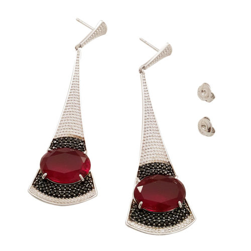 Brinco Folheado Ródio com Cristal Rubi e Zircônias