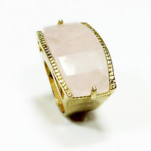 Anel folheado ouro 18k quartzo rosa