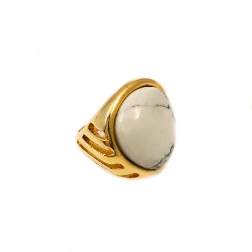 Anel folheado ouro 18k pedra howlita branca